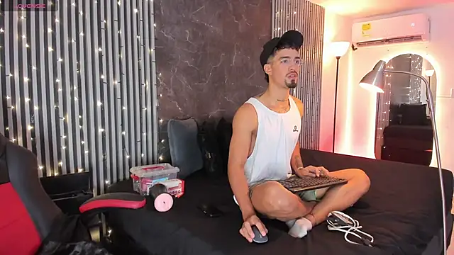 Snapshot of Duriel_ chatting on 4, 1, 2025 Duriel online show from 4, 1, 2025