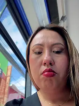 Snapshot of VIOLETA-25_ chatting on 18, 11, 2025 VIOLETA-25 online show from 18, 11, 2025