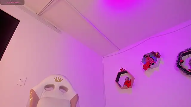 Snapshot of Meelanny_ds chatting on 8, 12, 2024 Meelanny ds online show from 8, 12, 2024