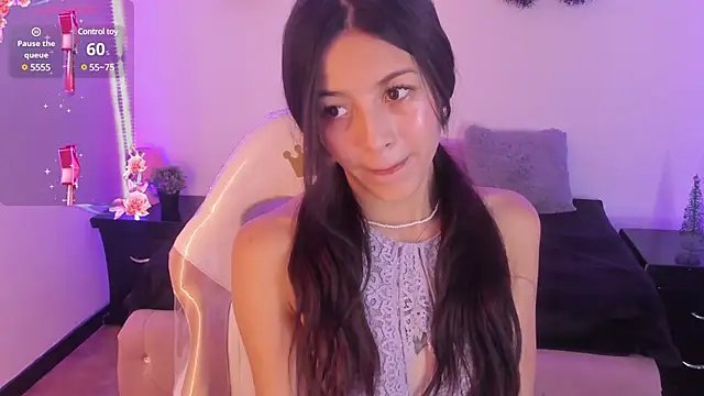 Snapshot of Meelanny_ds chatting on 28, 12, 2024 Meelanny ds online show from 28, 12, 2024