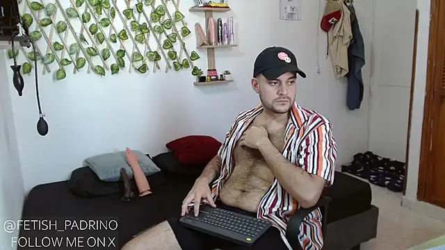 Snapshot of fetish_padrino chatting on 17, 1, 2025 fetish padrino online show from 17, 1, 2025