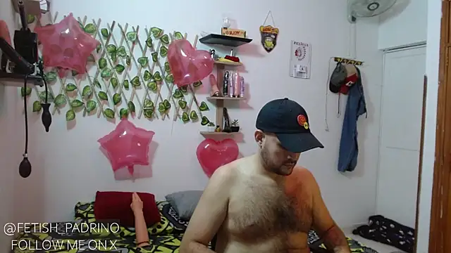 Snapshot of fetish_padrino chatting on 4, 2, 2025 fetish padrino online show from 4, 2, 2025