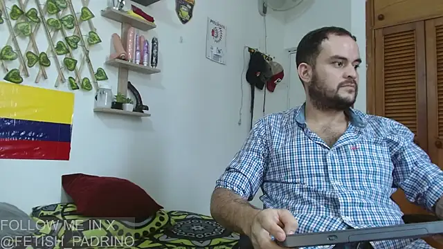 Snapshot of fetish_padrino chatting on 15, 3, 2025 fetish padrino online show from 15, 3, 2025