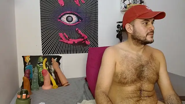 Snapshot of fetish_padrino chatting on 21, 9, 2025 fetish padrino online show from 21, 9, 2025