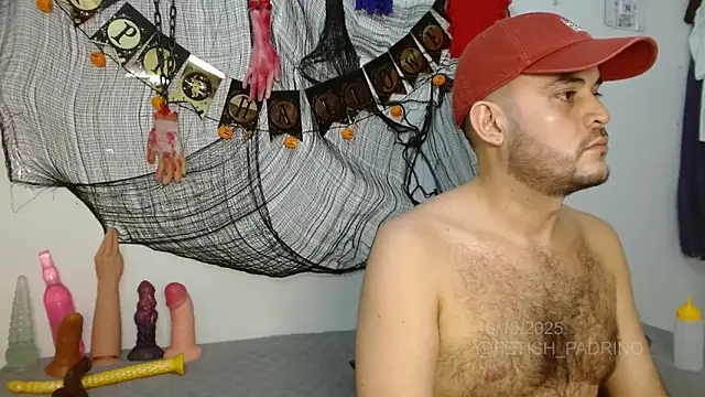 Snapshot of fetish_padrino chatting on 11, 10, 2025 fetish padrino online show from 11, 10, 2025