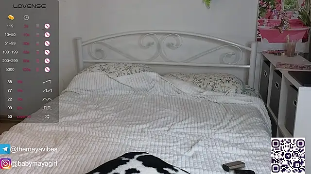 Snapshot of Maya_Rave chatting on 13, 9, 2025 Maya Rave online show from 13, 9, 2025