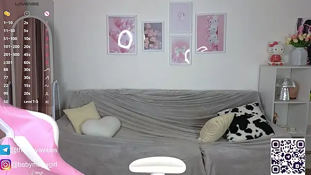 Snapshot of Maya_Rave chatting on 2, 10, 2025 Maya Rave online show from 2, 10, 2025