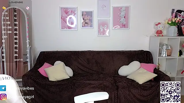 Snapshot of Maya_Rave chatting on 24, 10, 2025 Maya Rave online show from 24, 10, 2025