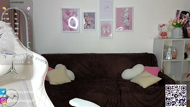 Snapshot of Maya_Rave chatting on 25, 10, 2025 Maya Rave online show from 25, 10, 2025