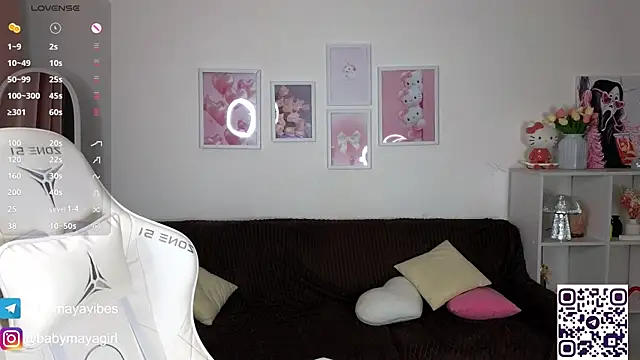 Snapshot of Maya_Rave chatting on 1, 11, 2025 Maya Rave online show from 1, 11, 2025