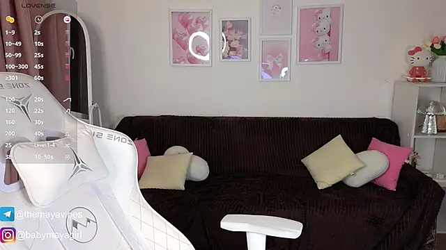 Snapshot of Maya_Rave chatting on 3, 11, 2025 Maya Rave online show from 3, 11, 2025