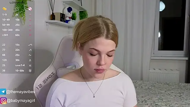 Snapshot of Maya_Rave chatting on 27, 11, 2025 Maya Rave online show from 27, 11, 2025