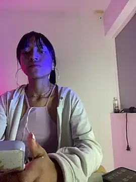 Snapshot of bonnie_18x chatting on 13, 3, 2025 bonnie 18x online show from 13, 3, 2025