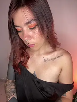 luccianagreyy online show from 7, 2, 2025