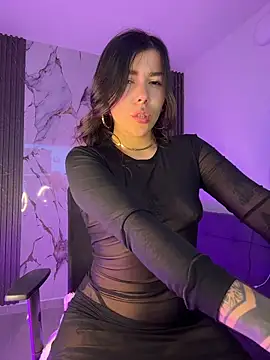 luccianagreyy online show from 28, 5, 2026