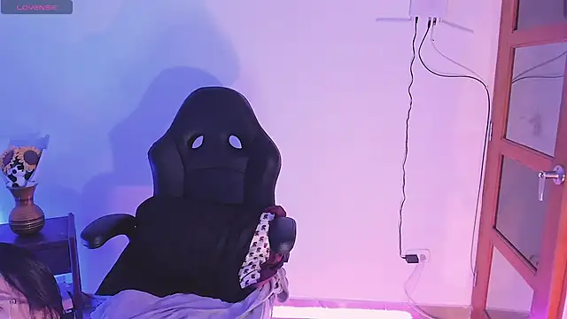 Snapshot of haanna_thompsoon chatting on 10, 12, 2024 haanna thompsoon online show from 10, 12, 2024