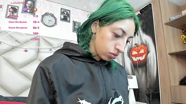 Snapshot of Im_gaia chatting on 30, 10, 2025 Im gaia online show from 30, 10, 2025