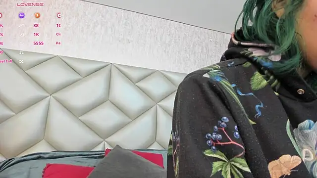 Snapshot of Im_gaia chatting on 18, 11, 2025 Im gaia online show from 18, 11, 2025