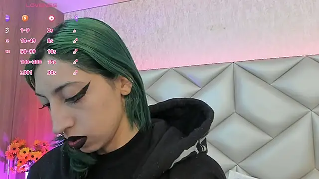 Snapshot of Im_gaia chatting on 2, 12, 2025 Im gaia online show from 2, 12, 2025