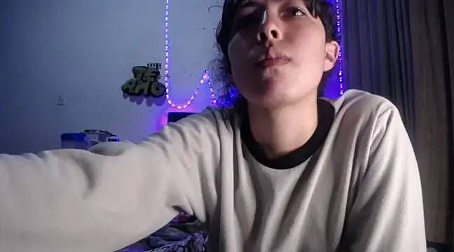 Snapshot of Malejand_Thomas chatting on 10, 12, 2024 Malejand Thomas online show from 10, 12, 2024