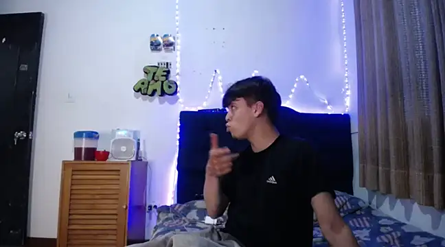 Snapshot of Malejand_Thomas chatting on 12, 3, 2025 Malejand Thomas online show from 12, 3, 2025