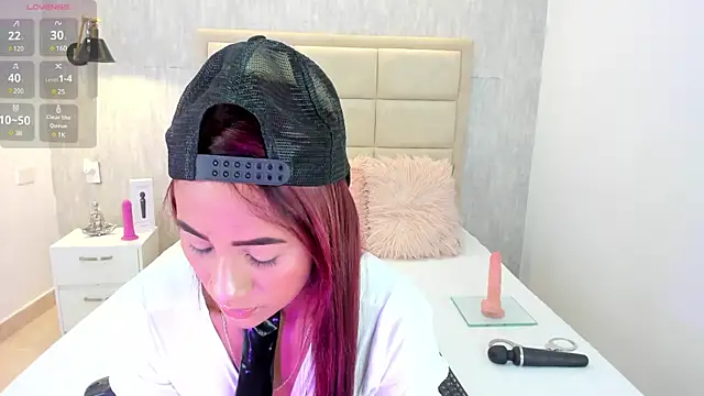 ValeryPettry 1 online show from 28, 1, 2025