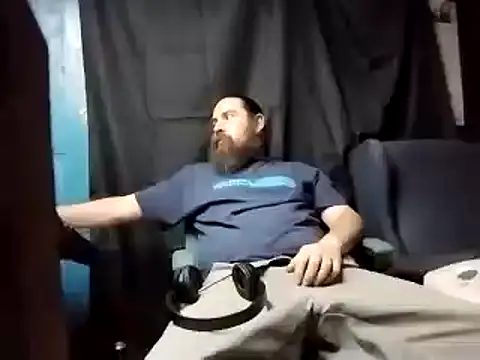 Snapshot of linksjack1010 chatting on 8, 3, 2025 linksjack1010 online show from 8, 3, 2025