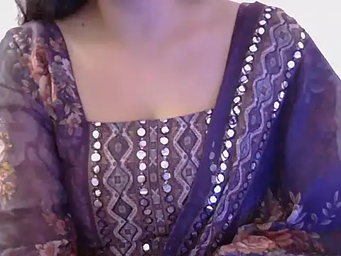 Snapshot of diva-22 chatting on 11, 2, 2025 diva-22 online show from 11, 2, 2025