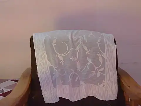 Snapshot of diva-22 chatting on 15, 9, 2025 diva-22 online show from 15, 9, 2025