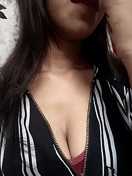 Cute-Love-Angel online show from 29, 1, 2025