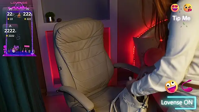 LisaElfy online show from 3, 10, 2025