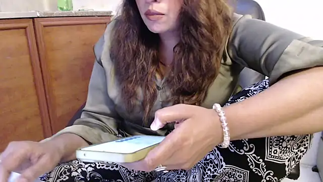 pareeti online show from 3, 10, 2025