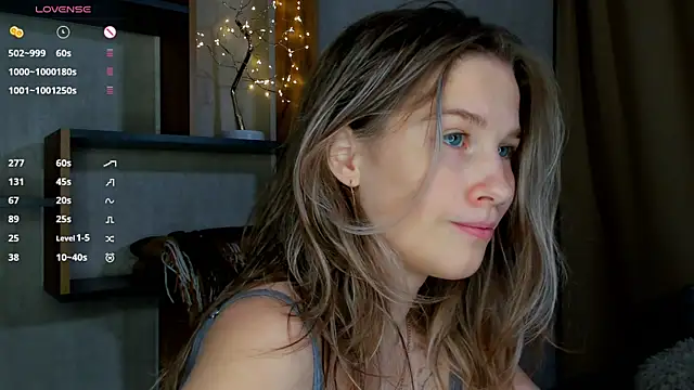 LinaCristonsen online show from 4, 12, 2024