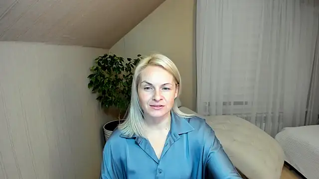 Alicee Gracee online show from 8, 1, 2025