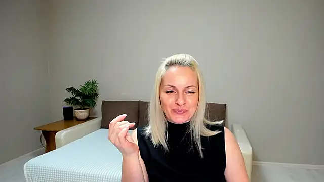 Alicee Gracee online show from 29, 1, 2025