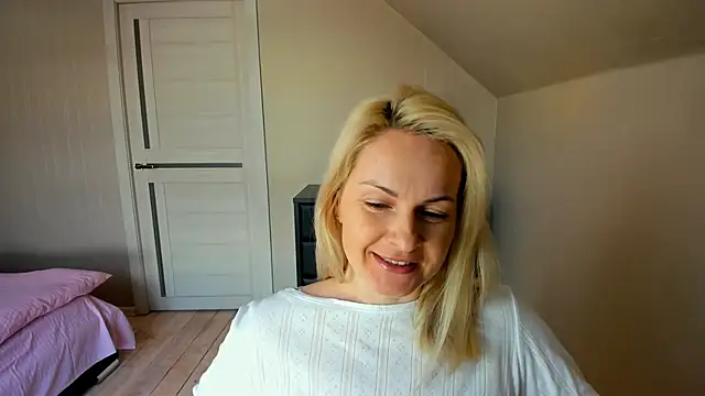 Alicee Gracee online show from 6, 3, 2025