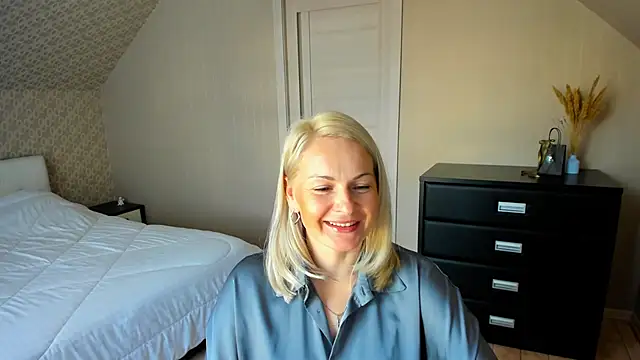 Alicee Gracee online show from 14, 11, 2025