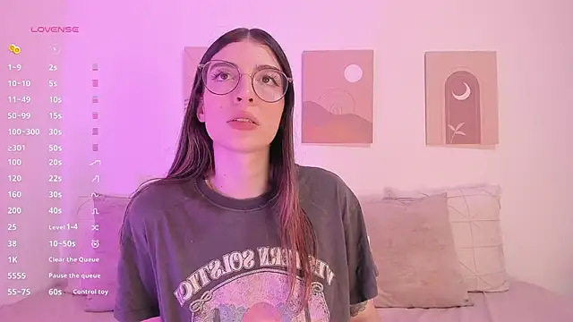 Snapshot of Mia_Heartt chatting on 15, 3, 2025 Mia Heartt online show from 15, 3, 2025