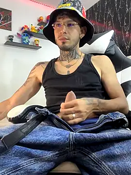 Anthony-Martin online show from 8, 10, 2025