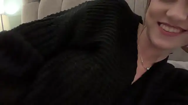 LustfulLuna  online show from 2, 12, 2024