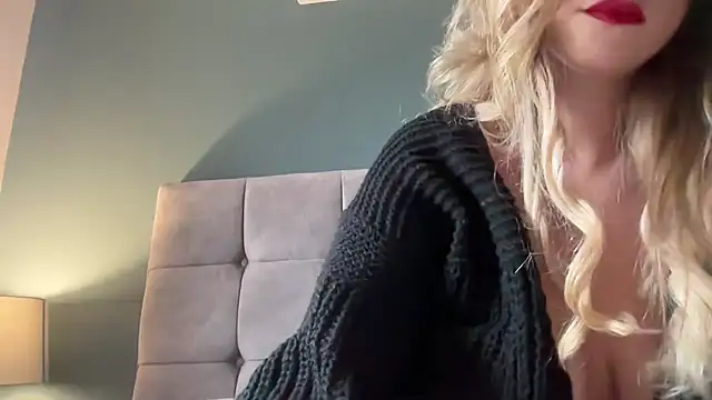 LustfulLuna  online show from 7, 2, 2025