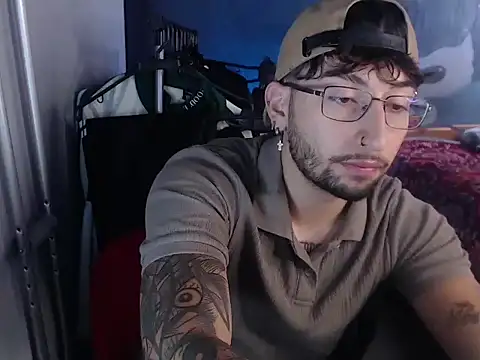 Snapshot of Dereck_Dickson chatting on 24, 10, 2025 Dereck Dickson online show from 24, 10, 2025