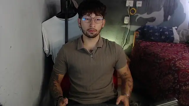 Snapshot of Dereck_Dickson chatting on 8, 11, 2025 Dereck Dickson online show from 8, 11, 2025