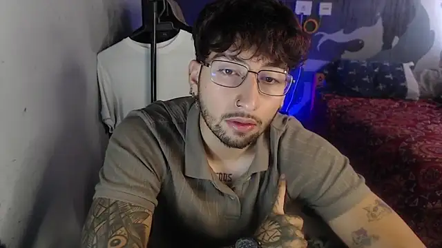 Snapshot of Dereck_Dickson chatting on 16, 11, 2025 Dereck Dickson online show from 16, 11, 2025