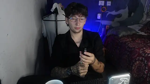 Snapshot of Dereck_Dickson chatting on 1, 12, 2025 Dereck Dickson online show from 1, 12, 2025