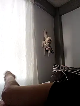 Lucy Chery online show from 28, 2, 2026