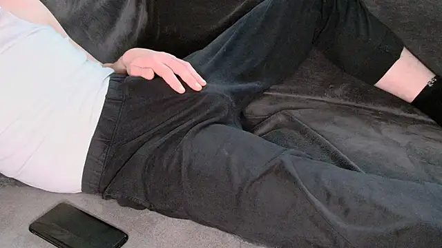 stivi0105 online show from 17, 11, 2025