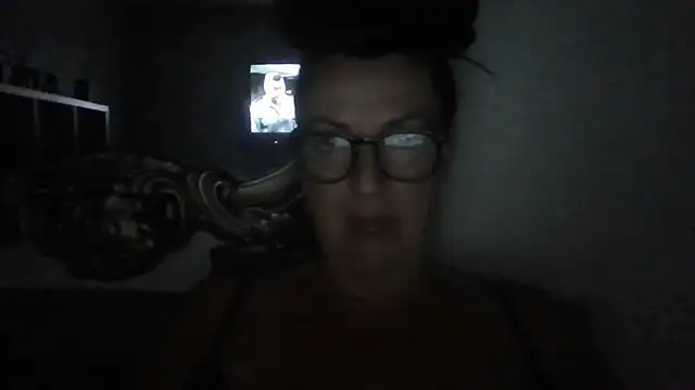 Snapshot of Tillieuk chatting on 10, 7, 2026 Tillieuk online show from 10, 7, 2026