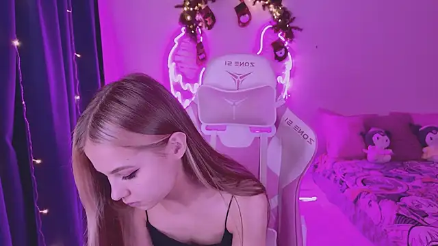 Snapshot of tikkisa chatting on 26, 12, 2024 tikkisa online show from 26, 12, 2024