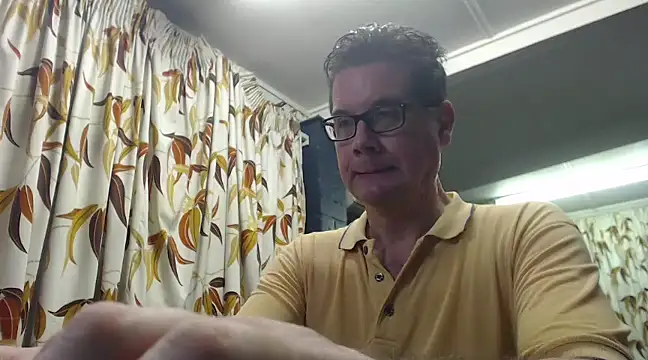 Snapshot of tilobinder chatting on 22, 3, 2025 tilobinder online show from 22, 3, 2025